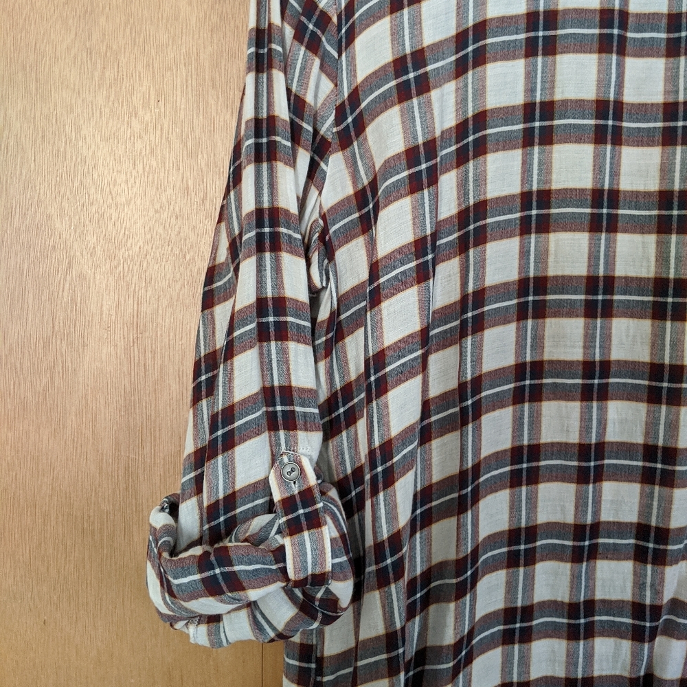LOFT Softened Plaid Top - Picture 4 of 7